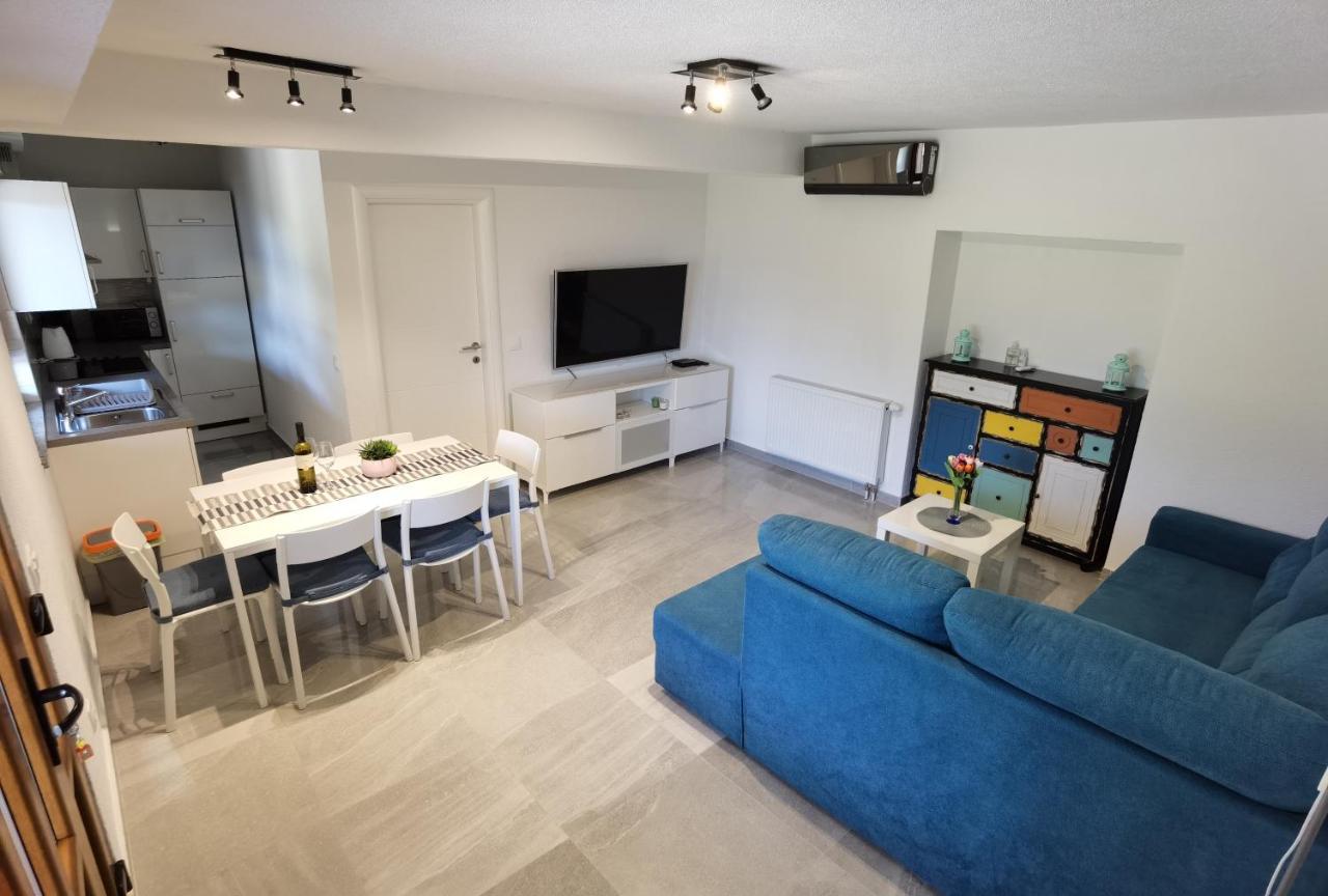 דירות פוסדריה Apartman Bura מראה חיצוני תמונה