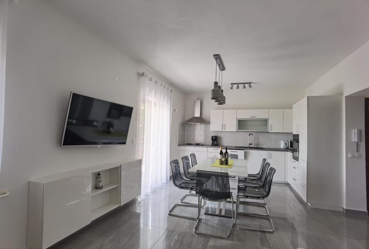 דירות פוסדריה Apartman Bura מראה חיצוני תמונה