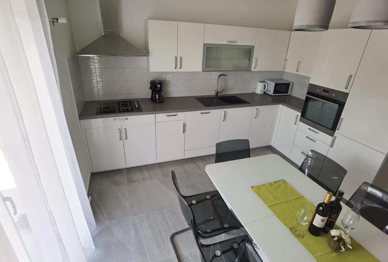 דירות פוסדריה Apartman Bura מראה חיצוני תמונה