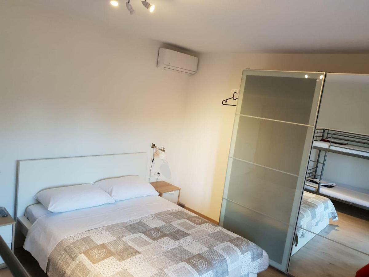 דירות פוסדריה Apartman Bura מראה חיצוני תמונה